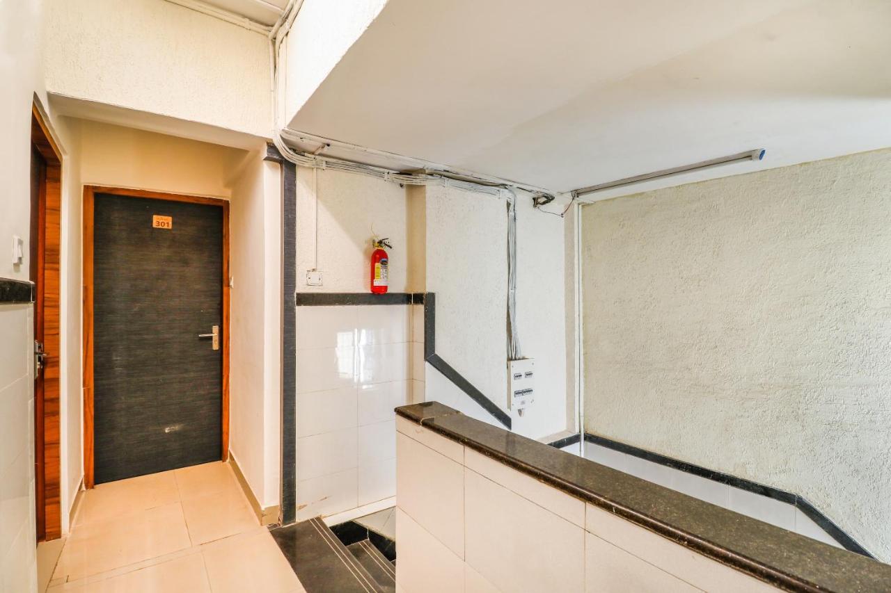Hotel Crystal Inn Bombaj Zewnętrze zdjęcie
