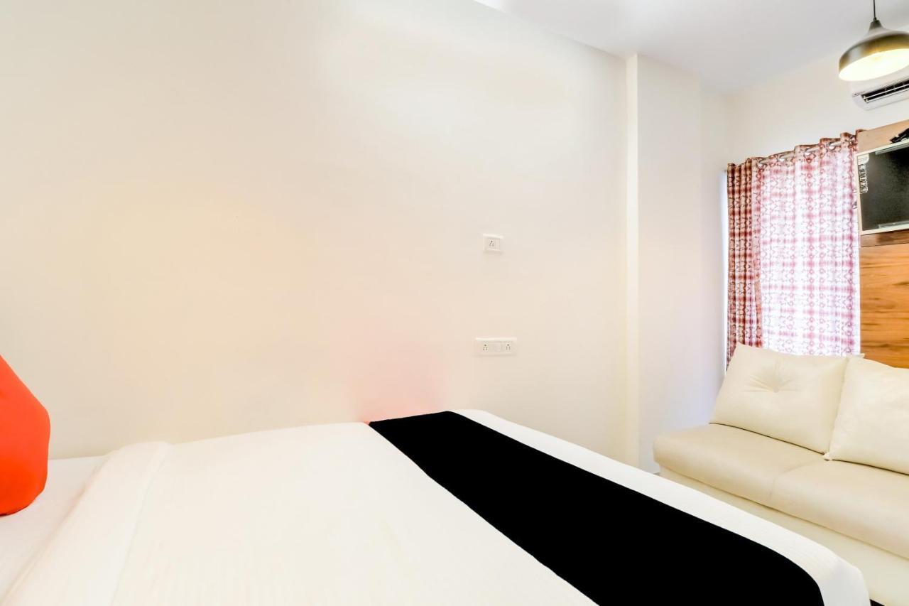 Hotel Crystal Inn Bombaj Zewnętrze zdjęcie